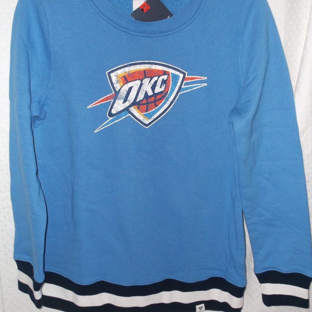 NWT - Women's NBA OKC Thunder Heavyweight Crew Neck Sweatshirt - Small